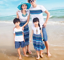 family-matching-dress